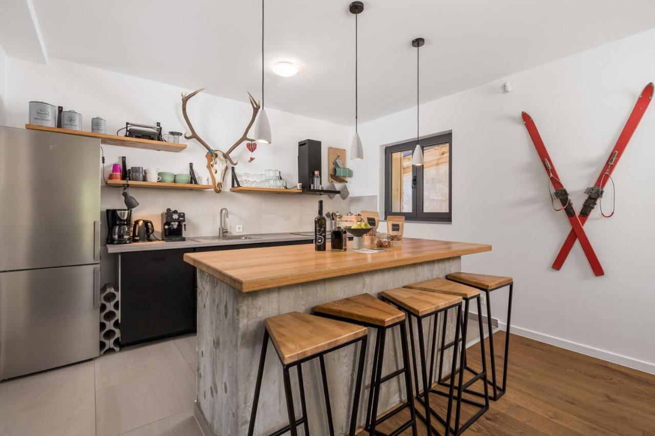 Modern Alpine Monsalbius Chalet Baske Ostarije Экстерьер фото