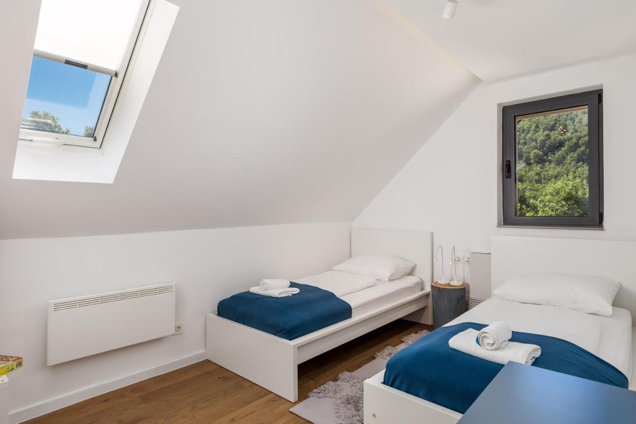 Modern Alpine Monsalbius Chalet Baske Ostarije Экстерьер фото