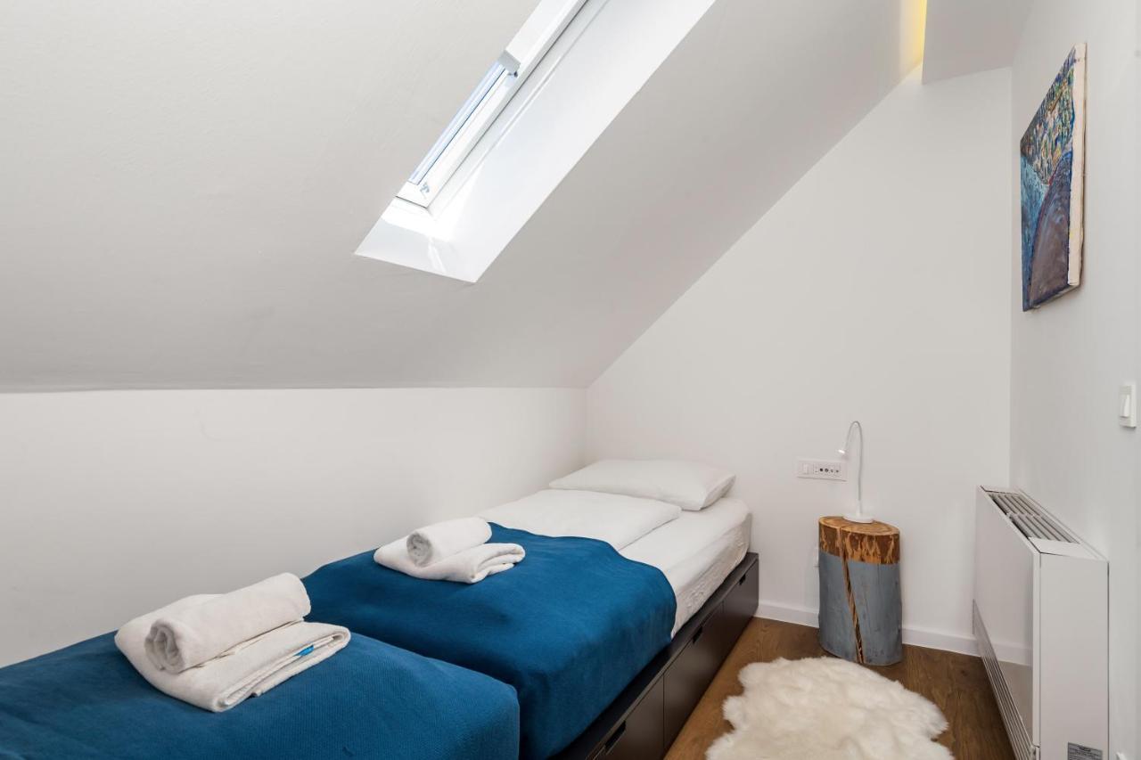 Modern Alpine Monsalbius Chalet Baske Ostarije Экстерьер фото